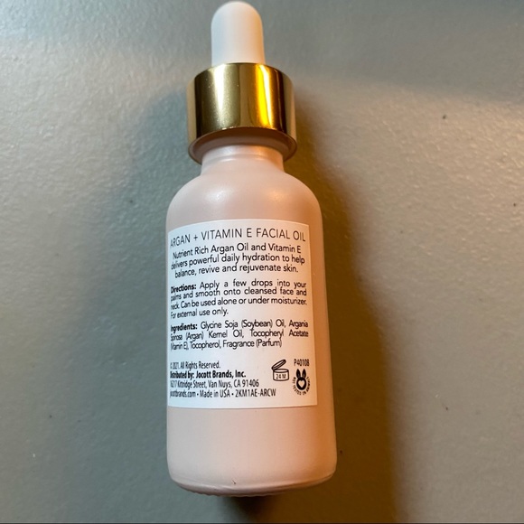 Set of 3 Pearlessence Serums: Rosehip & C Oil, Argan & E Oil, Vit C & Hyaluronic - Picture 7 of 8